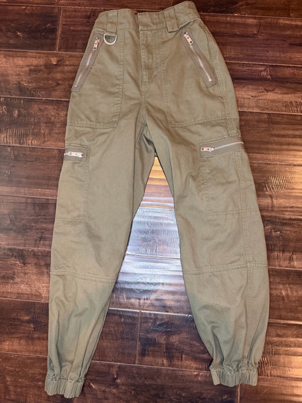 Aritzia Tna Supply Cargo Jogger Pants Olive Green XXS High Rise Zipper Pockets